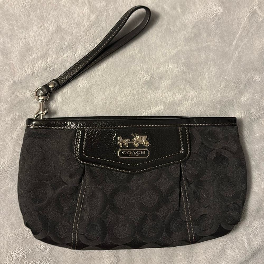 COACH Madison Signature C Large Wristlet